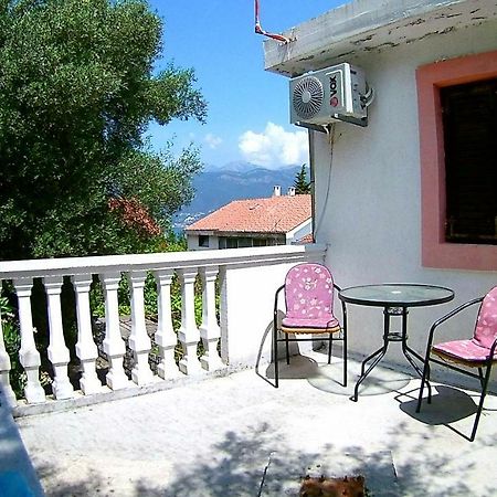 Apartments Ceca Tivat Zewnętrze zdjęcie