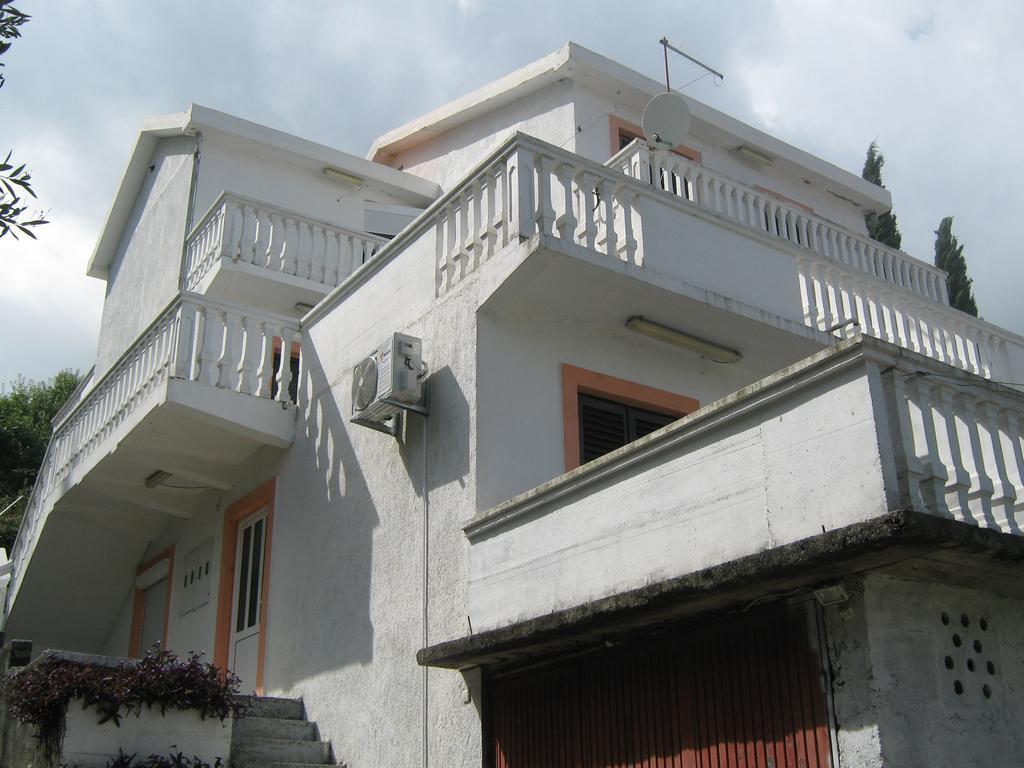 Apartments Ceca Tivat Zewnętrze zdjęcie