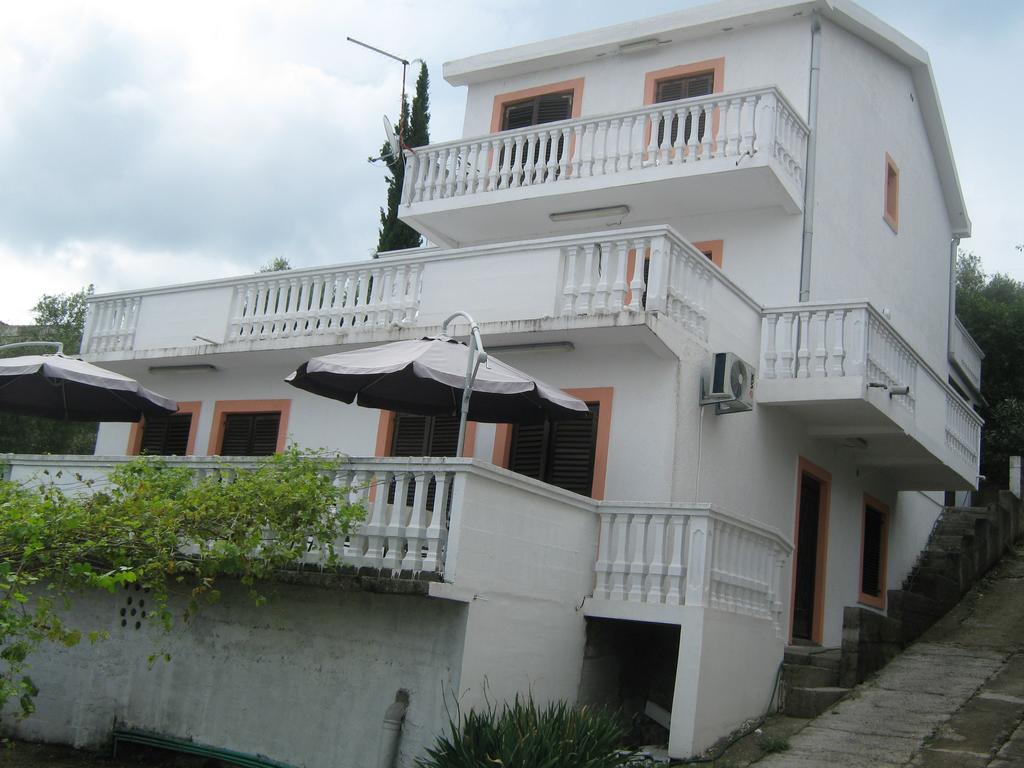 Apartments Ceca Tivat Zewnętrze zdjęcie