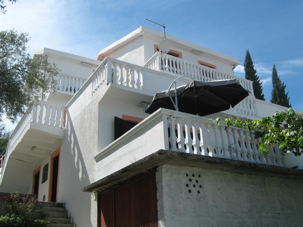 Apartments Ceca Tivat Zewnętrze zdjęcie