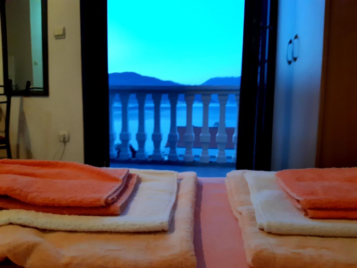 Apartments Ceca Tivat Zewnętrze zdjęcie