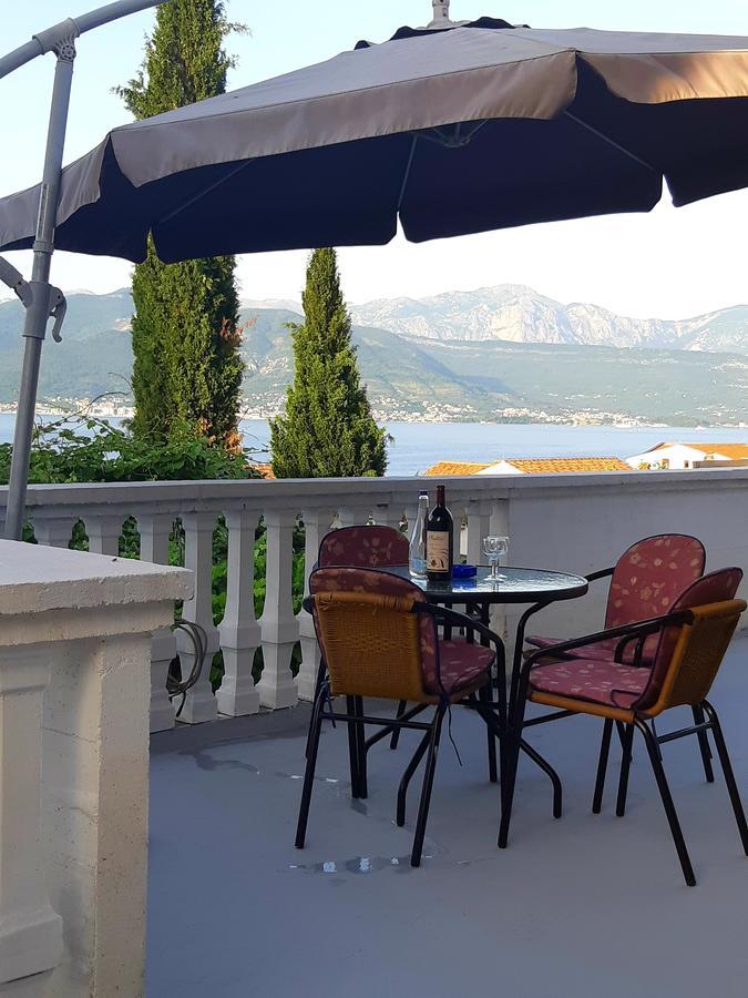 Apartments Ceca Tivat Zewnętrze zdjęcie
