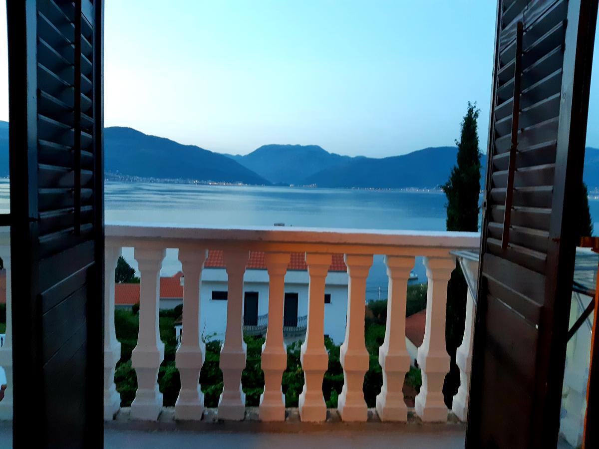 Apartments Ceca Tivat Zewnętrze zdjęcie