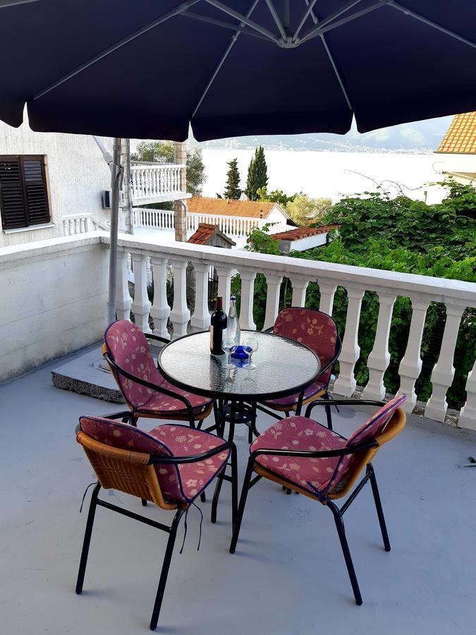 Apartments Ceca Tivat Zewnętrze zdjęcie