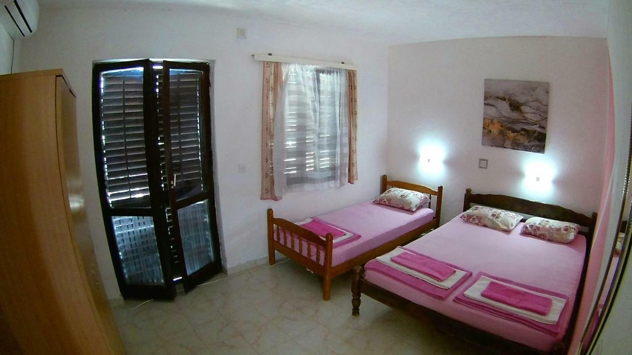 Apartments Ceca Tivat Zewnętrze zdjęcie